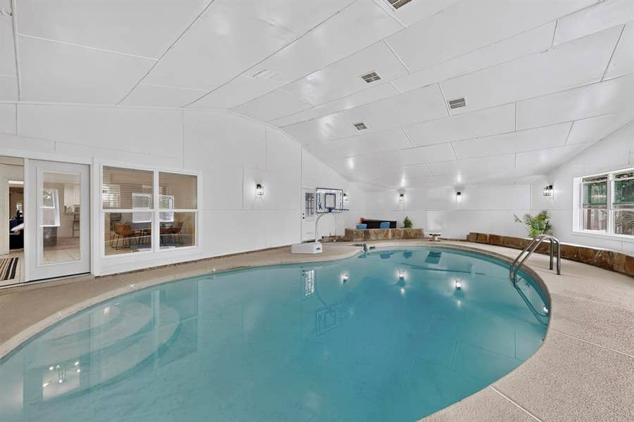 Property photo for 3508 Grande Bulevar, Irving, TX