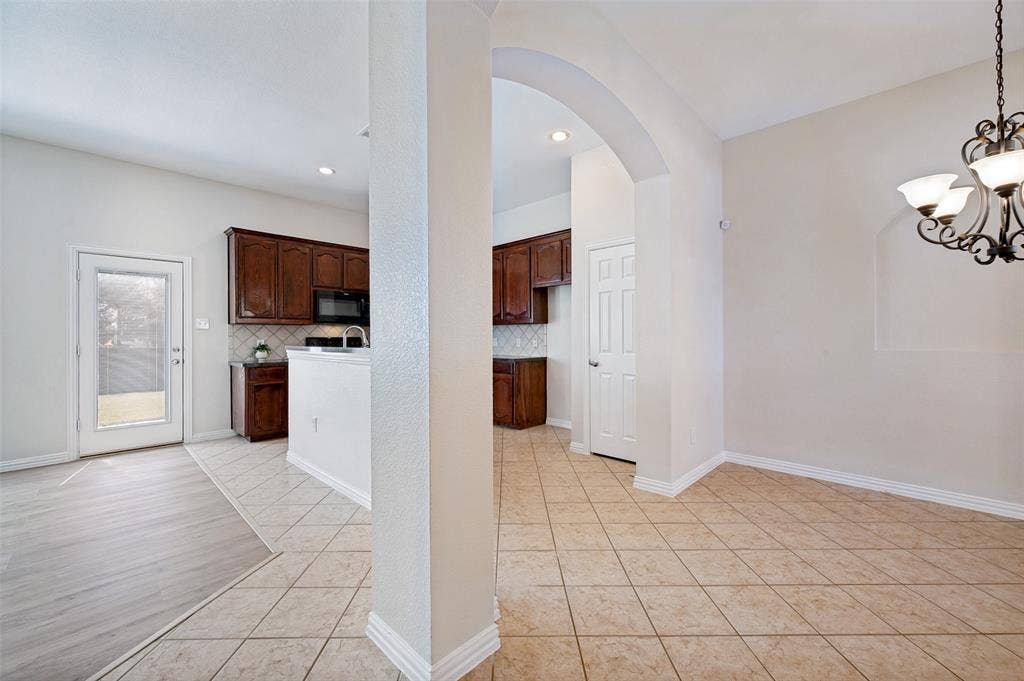 2113 Reston Drive, McKinney, TX 75072 2113 Reston Drive, McKinney, TX 75072