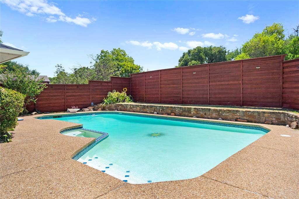 1315 Winding Brook Drive, DeSoto, TX 75115 1315 Winding Brook Drive, DeSoto, TX 75115