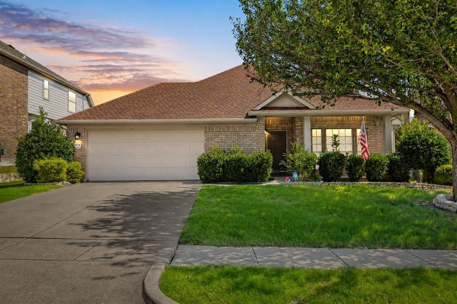 Property photo for 5316 Ridgeson Drive, McKinney, TX
