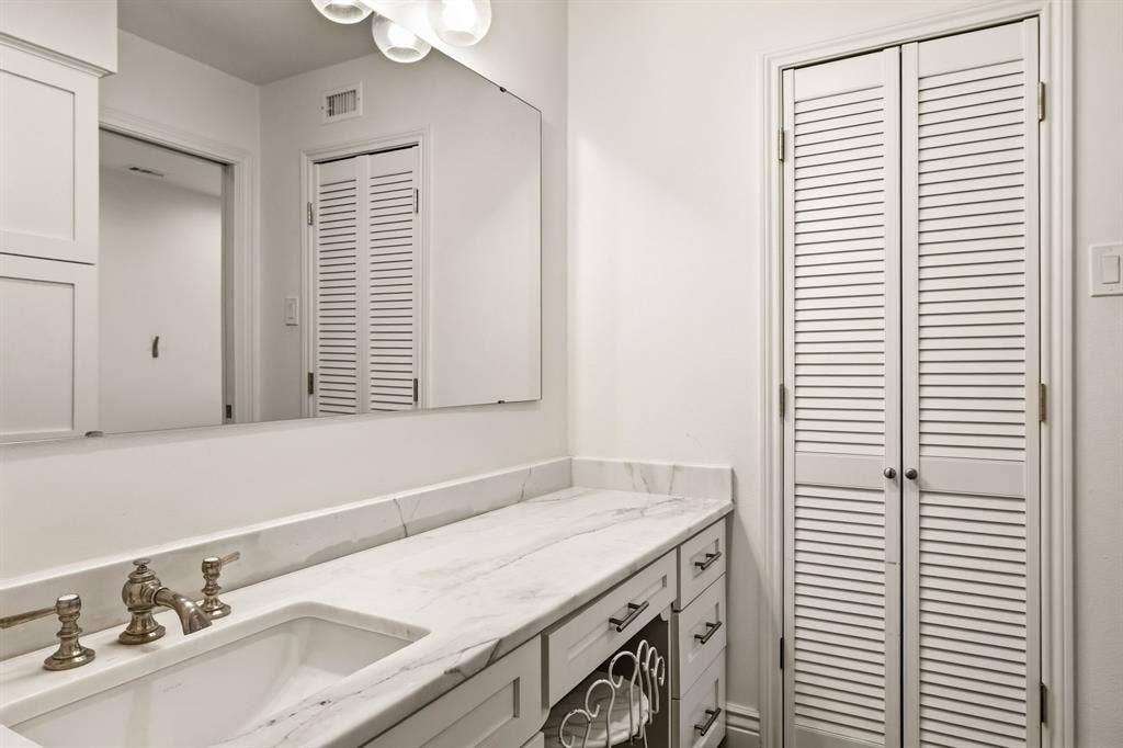 7210 Meadow Road, Dallas, TX 75230 7210 Meadow Road, Dallas, TX 75230