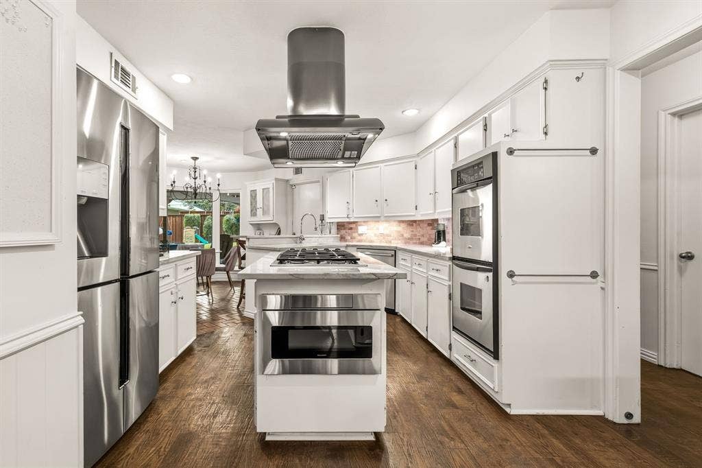 7210 Meadow Road, Dallas, TX 75230 7210 Meadow Road, Dallas, TX 75230