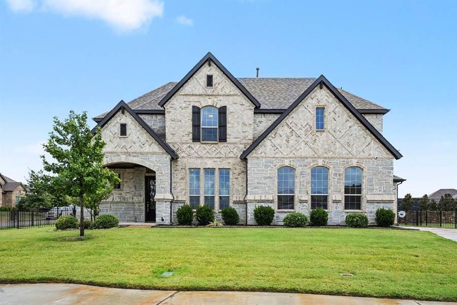 Property photo for 2146 Zurek Lane, Heath, TX