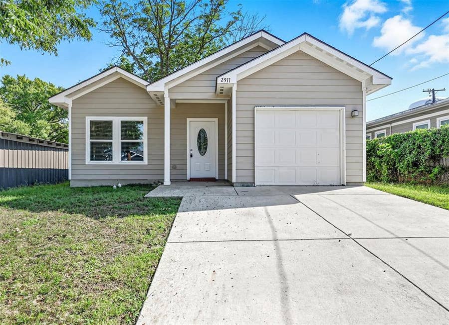 Property photo for 2911 Marshall Street, Greenville, TX