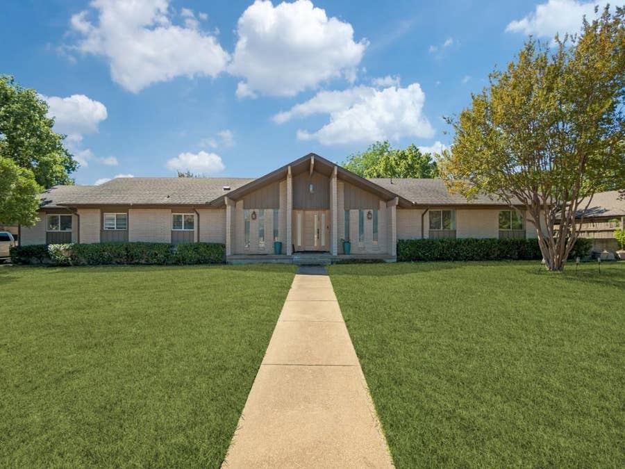 Property photo for 5616 Mcshann Road, Dallas, TX