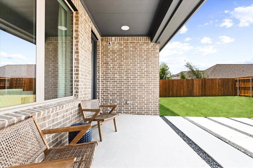3527 Riley Street, Fate, TX 75087 Representative