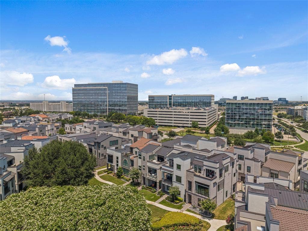 6104 Preserve Drive, Plano, TX 75024 6104 Preserve Drive, Plano, TX 75024