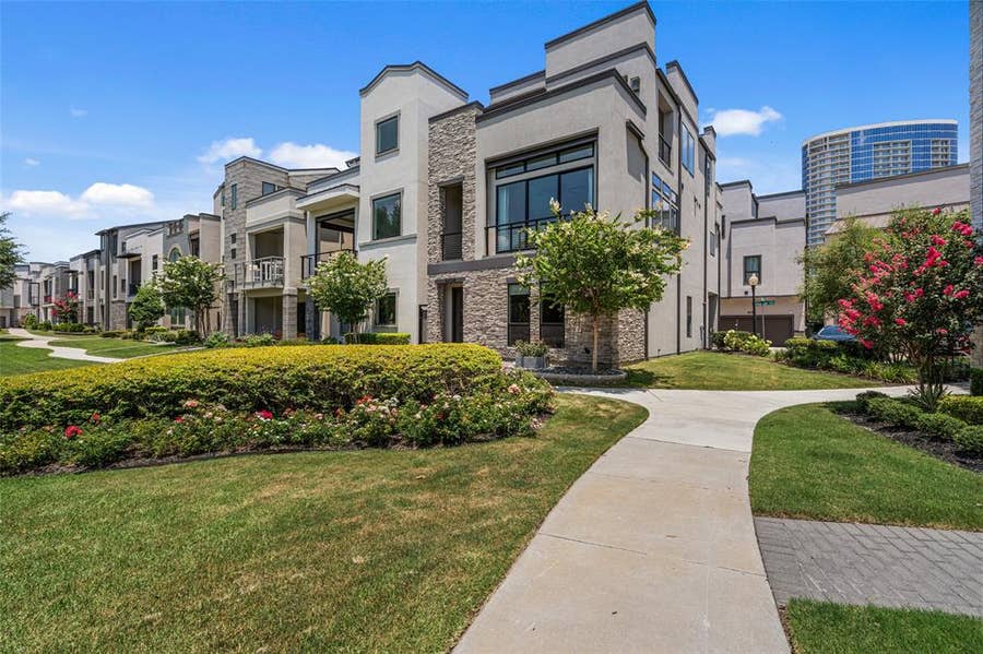 Property photo for 6104 Preserve Drive, Plano, TX