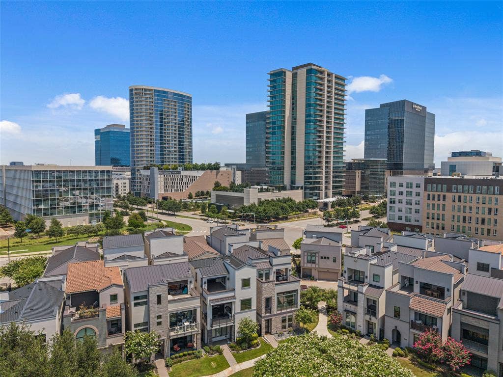 6104 Preserve Drive, Plano, TX 75024 6104 Preserve Drive, Plano, TX 75024