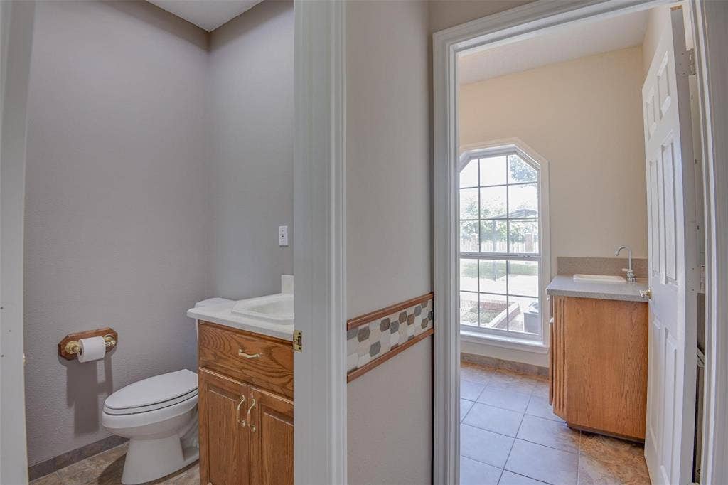 6603 Champion Road, Midlothian, TX 76065