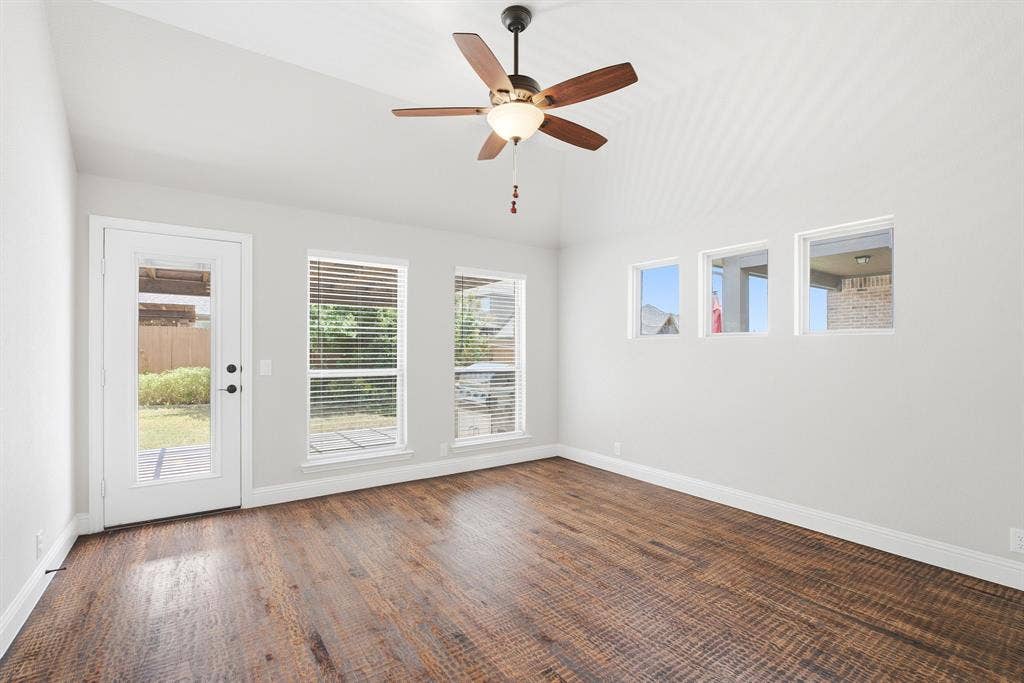 Sunroom, flex space