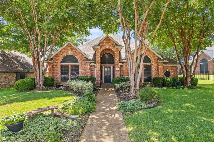 Property photo for 27 Shady Dale Lane, Rockwall, TX