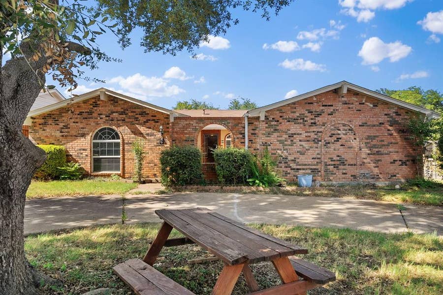 Property photo for 1801 Tameria Drive, Irving, TX