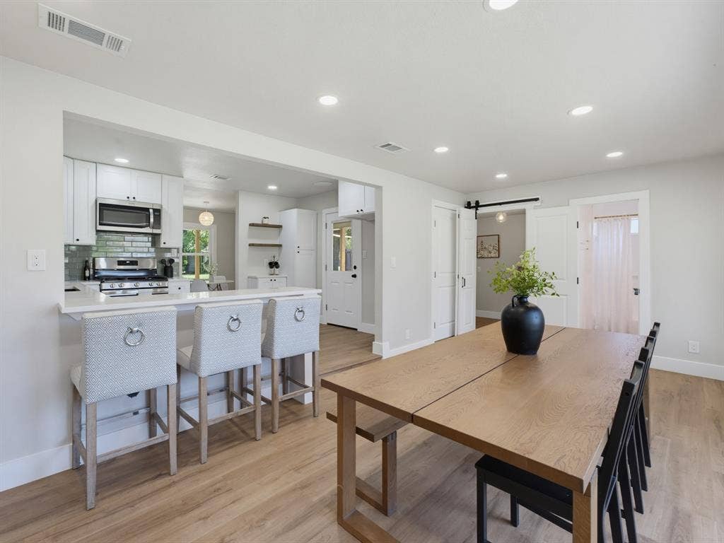 5864 Coleman Street, Westworth Village, TX 76114 5864 Coleman Street, Westworth Village, TX 76114