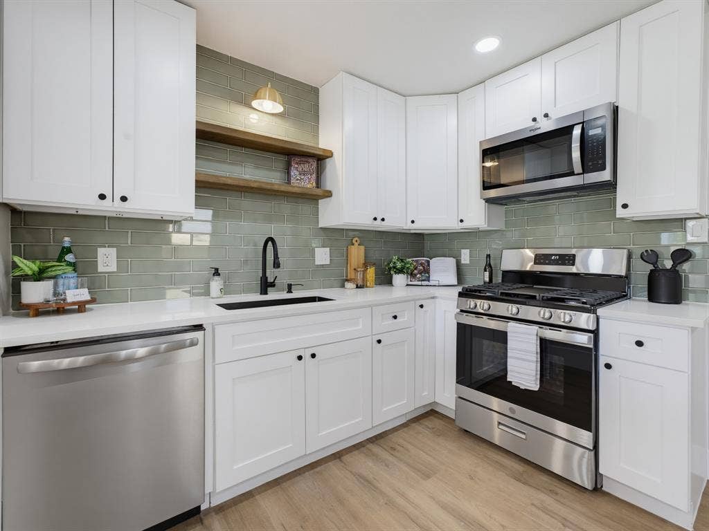 5864 Coleman Street, Westworth Village, TX 76114 5864 Coleman Street, Westworth Village, TX 76114