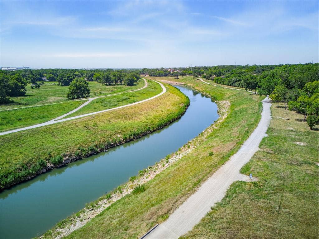5864 Coleman Street, Westworth Village, TX 76114 Walking distance to Trinity Trail system