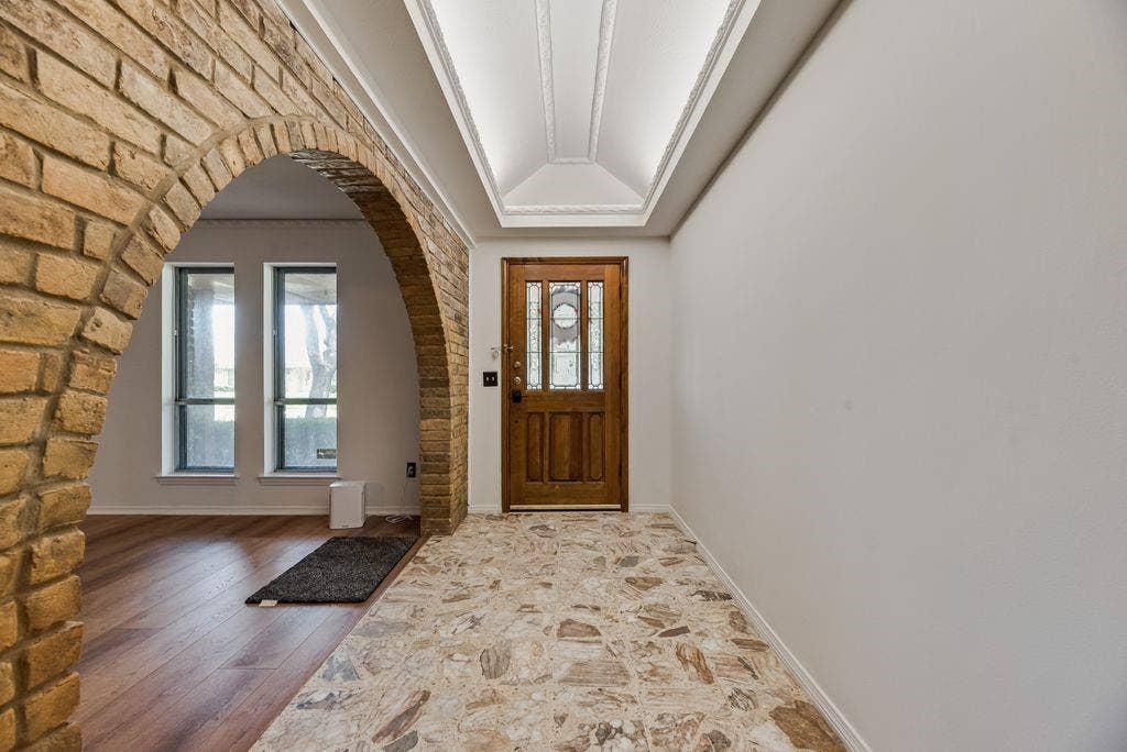 2520 Coleshire Drive, Plano, TX 75075 2520 Coleshire Drive, Plano, TX 75075