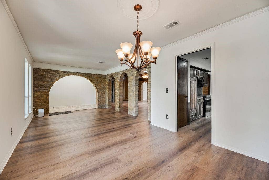 2520 Coleshire Drive, Plano, TX 75075 2520 Coleshire Drive, Plano, TX 75075