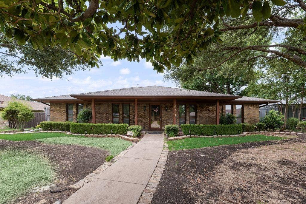 2520 Coleshire Drive, Plano, TX 75075 2520 Coleshire Drive, Plano, TX 75075