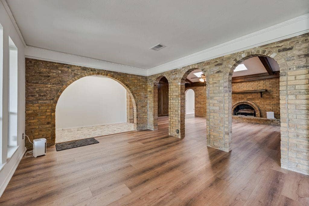 2520 Coleshire Drive, Plano, TX 75075 2520 Coleshire Drive, Plano, TX 75075