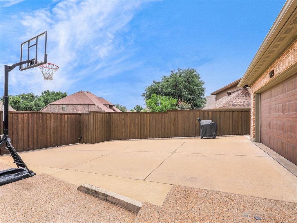 11936 Gladstone Court, Frisco, TX 75035 Gated driveway - perfect for a game of hoops!
