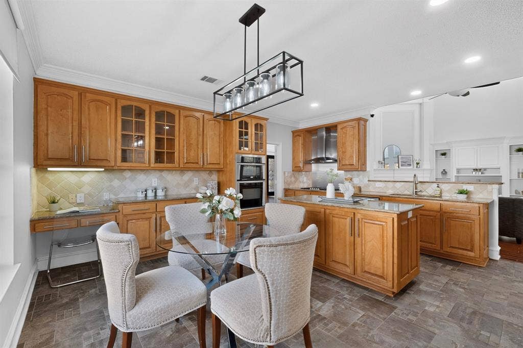 4224 Barnsley Drive, Plano, TX 75093 4224 Barnsley Drive, Plano, TX 75093