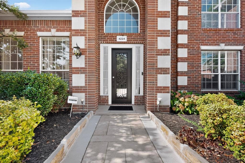 4224 Barnsley Drive, Plano, TX 75093 4224 Barnsley Drive, Plano, TX 75093