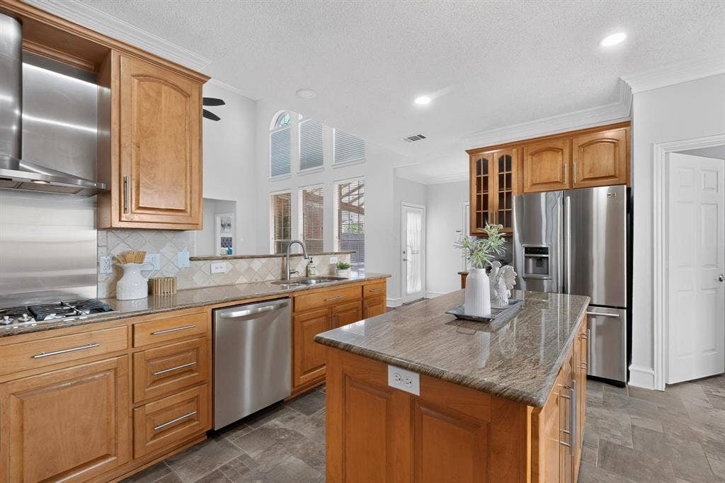 4224 Barnsley Drive, Plano, TX 75093 4224 Barnsley Drive, Plano, TX 75093