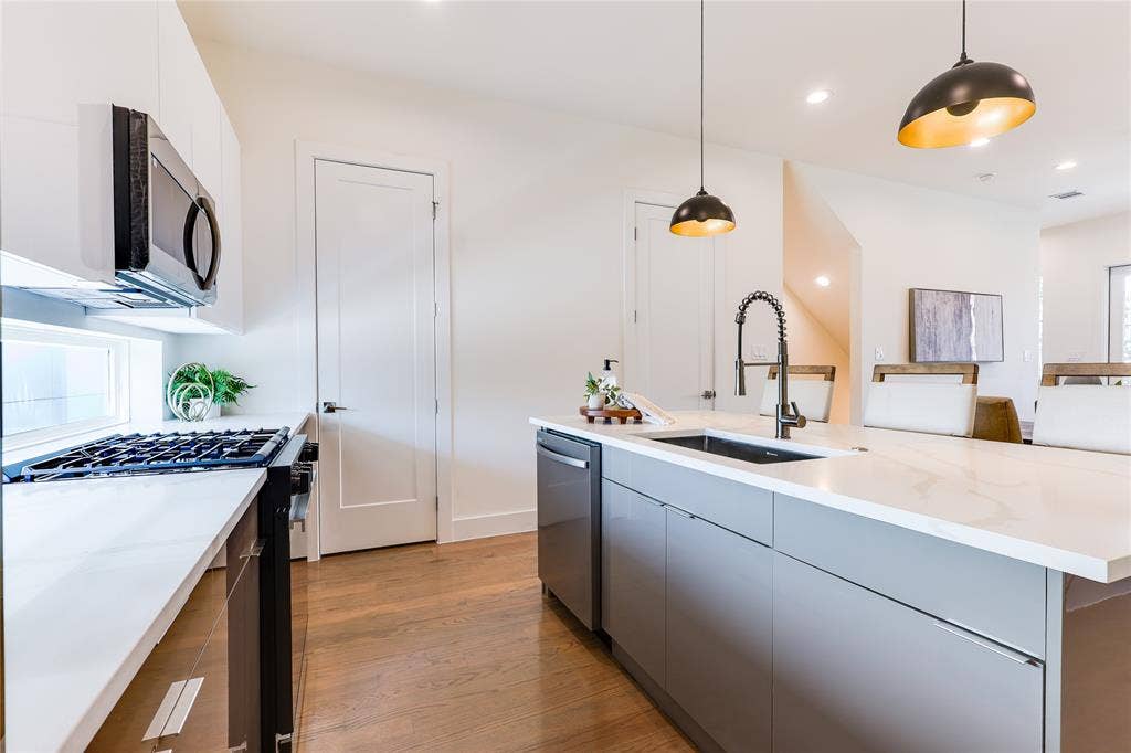 1902 N Carroll Avenue, #401, Dallas, TX 75204 1902 N Carroll Avenue, #401, Dallas, TX 75204
