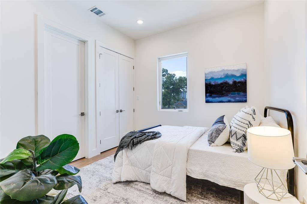 1902 N Carroll Avenue, #401, Dallas, TX 75204 1902 N Carroll Avenue, #401, Dallas, TX 75204