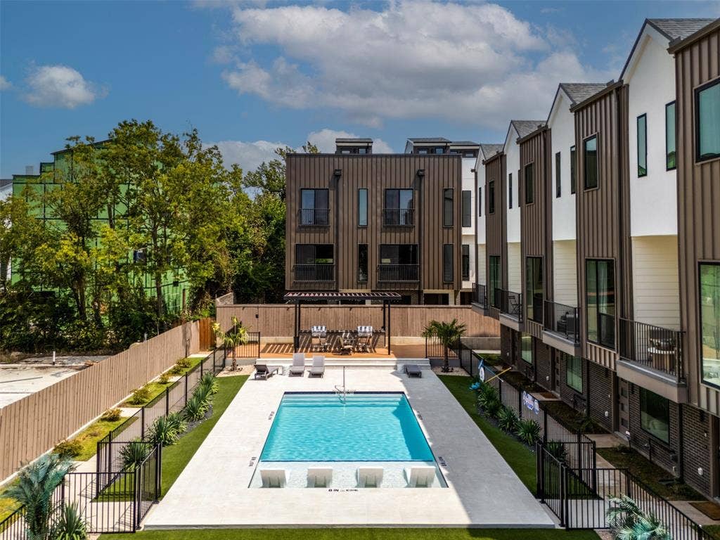 1902 N Carroll Avenue, #401, Dallas, TX 75204 1902 N Carroll Avenue, #401, Dallas, TX 75204