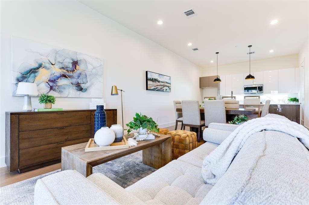 1902 N Carroll Avenue, #401, Dallas, TX 75204 1902 N Carroll Avenue, #401, Dallas, TX 75204