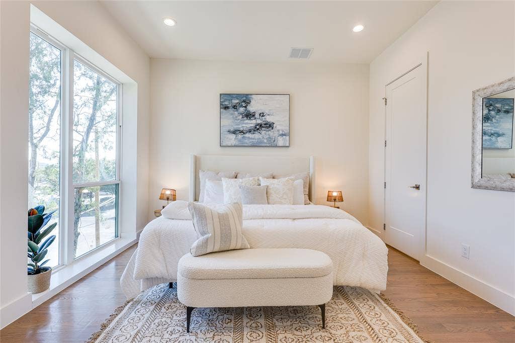 1902 N Carroll Avenue, #401, Dallas, TX 75204 1902 N Carroll Avenue, #401, Dallas, TX 75204