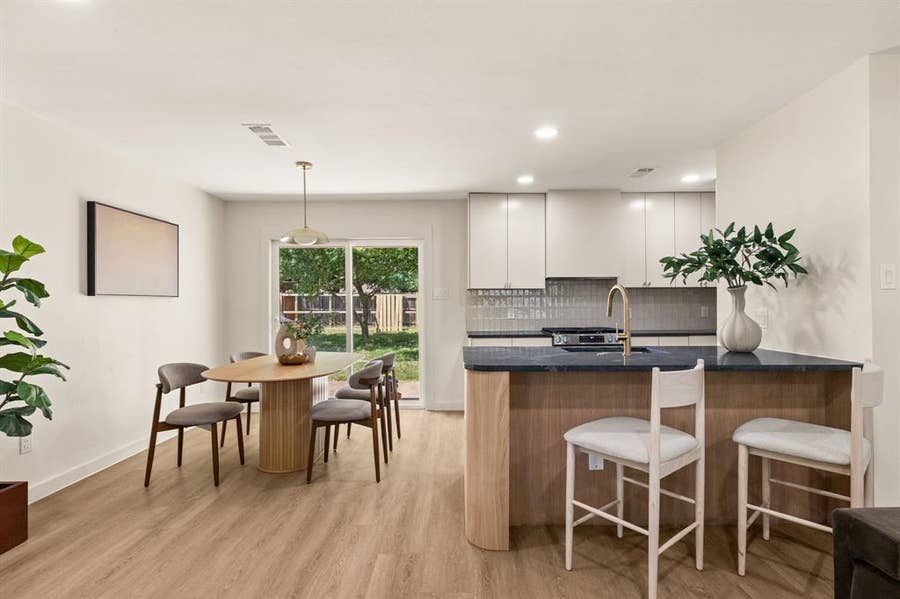Property photo for 3161 Longmeade Drive, Farmers Branch, TX