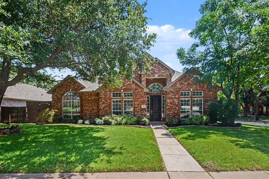 Property photo for 7800 Hamburg Court, Plano, TX