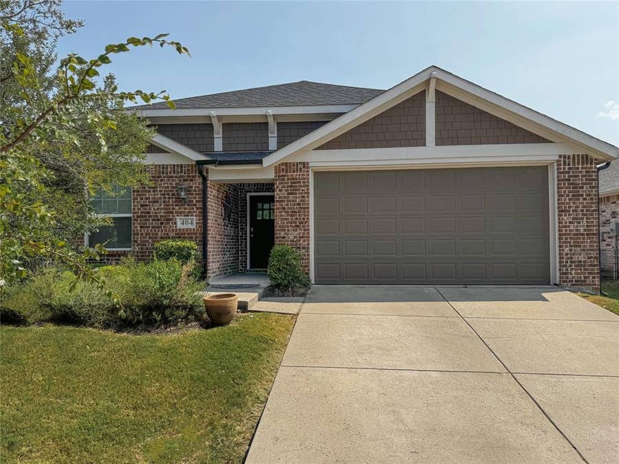 Property photo for 404 Barnstorm Drive, Celina, TX