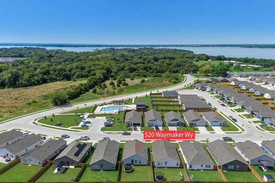 Property photo for 520 Waymaker Way, Princeton, TX