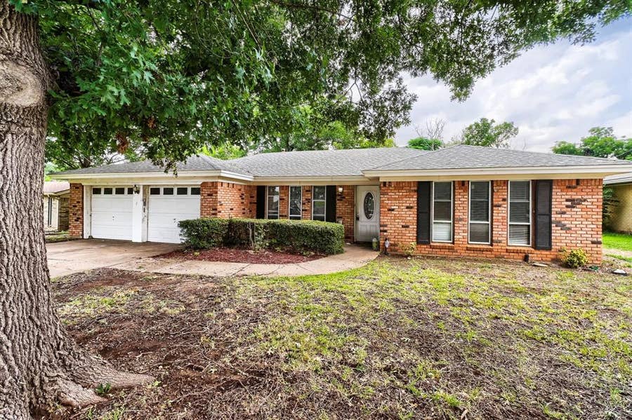 Property photo for 1205 Duane Street, Benbrook, TX