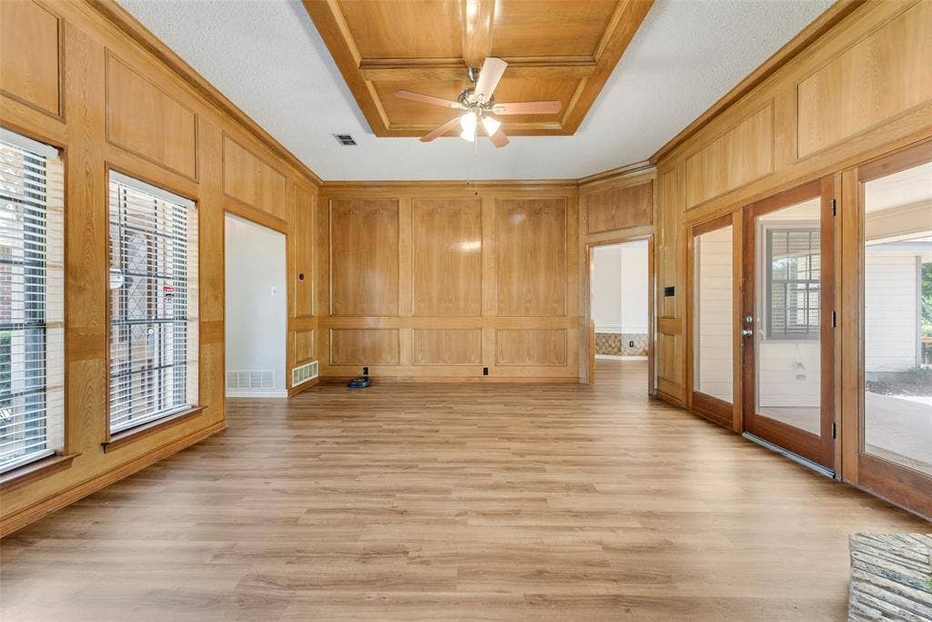 607 S 2nd Street, Midlothian, TX 76065 607 S 2nd Street, Midlothian, TX 76065