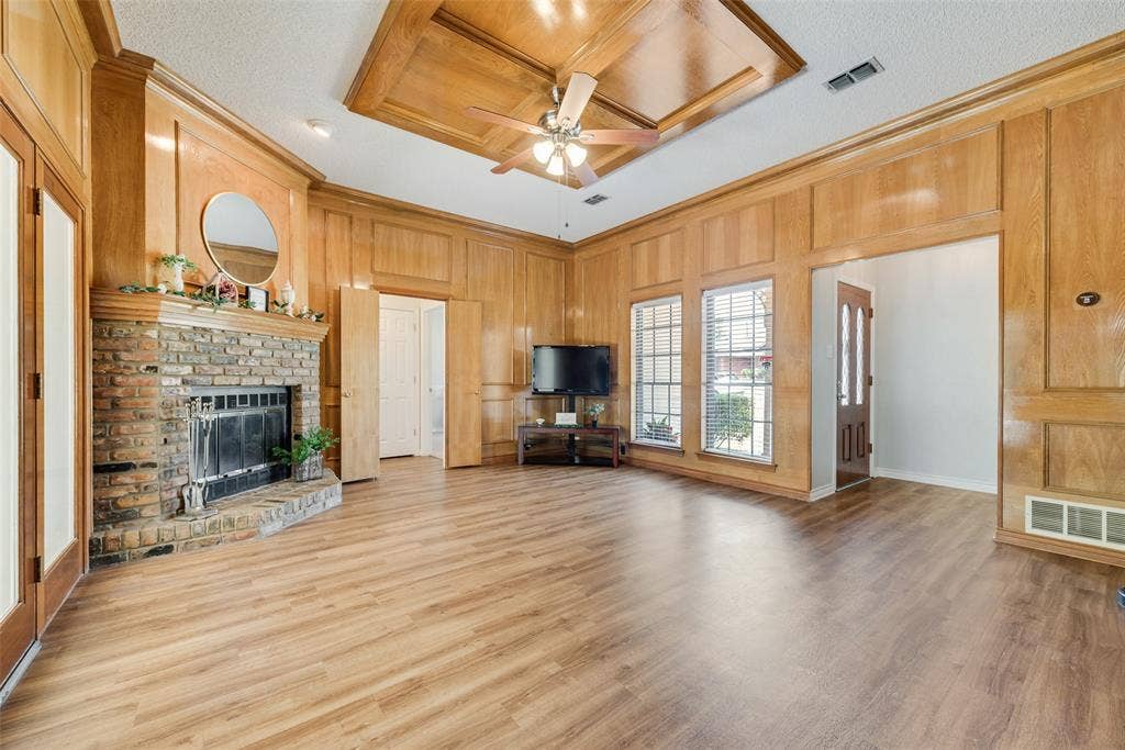 607 S 2nd Street, Midlothian, TX 76065 607 S 2nd Street, Midlothian, TX 76065