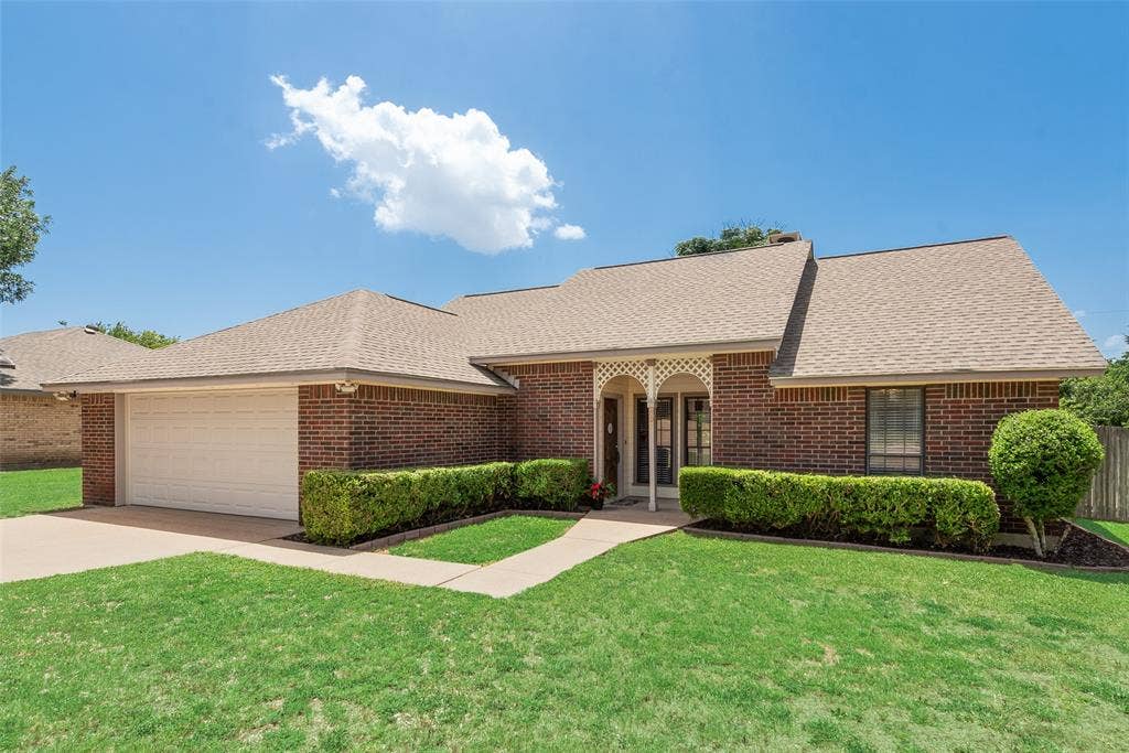 607 S 2nd Street, Midlothian, TX 76065 607 S 2nd Street, Midlothian, TX 76065