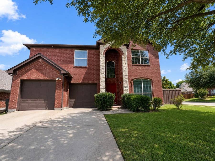 Property photo for 814 Honey Hill Drive, Garland, TX