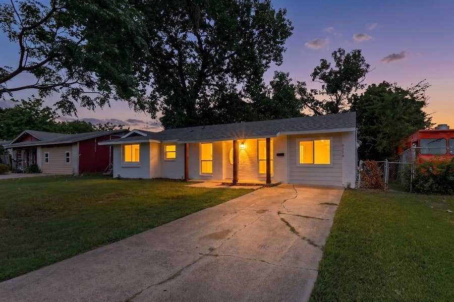 Property photo for 6208 Fenway Street, Dallas, TX
