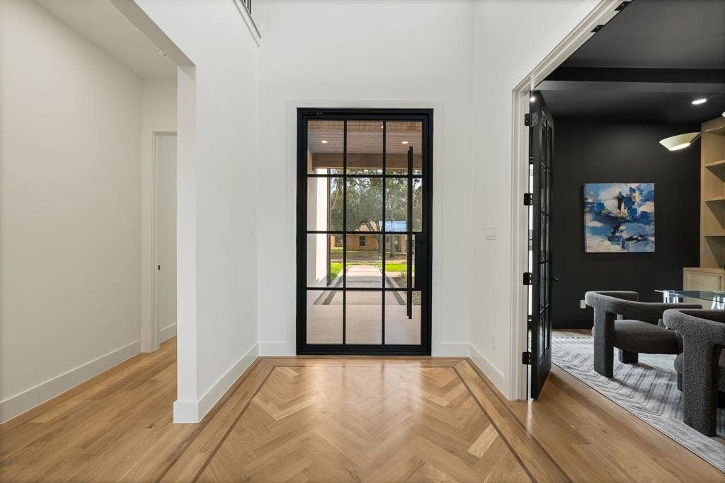 3723 Manana Drive, Dallas, TX 75220 3723 Manana Drive, Dallas, TX 75220