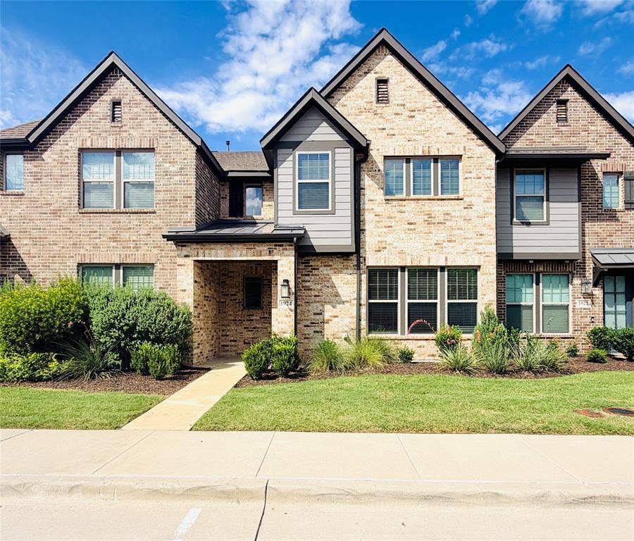 Property photo for 1924 McClane Drive, Allen, TX