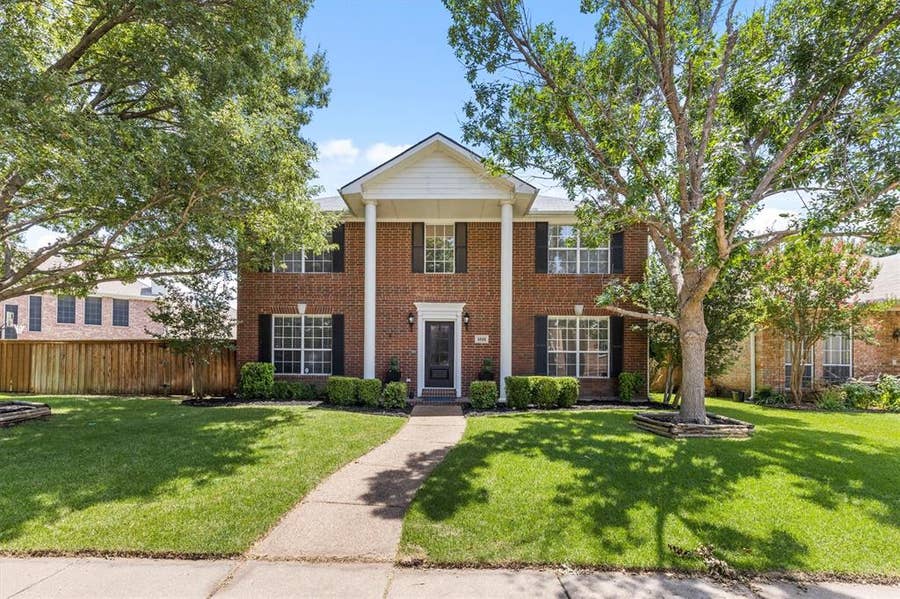 Property photo for 4048 Kirkmeadow Lane, Dallas, TX