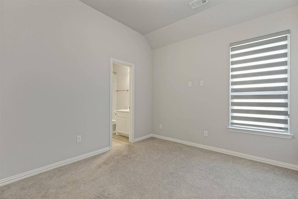 12464 Lost Valley Drive, Frisco, TX 75035 Private secondary bedroom with an ensuite bath