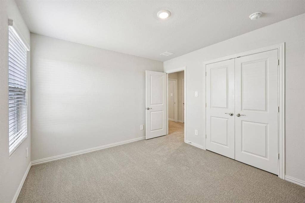 3066 O Pines Drive, Farmersville, TX 75442 Photo is not of the actual home, but is an inspirational photo of builder’s model home and may depict options, furnishings, and/or decorator features that are not included.