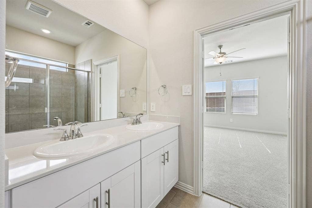 3066 O Pines Drive, Farmersville, TX 75442 Photo is not of the actual home, but is an inspirational photo of builder’s model home and may depict options, furnishings, and/or decorator features that are not included.