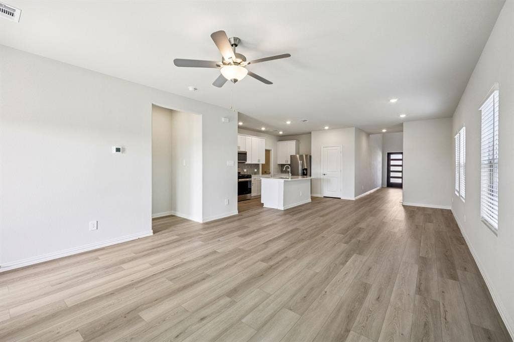3066 O Pines Drive, Farmersville, TX 75442 Photo is not of the actual home, but is an inspirational photo of builder’s model home and may depict options, furnishings, and/or decorator features that are not included.